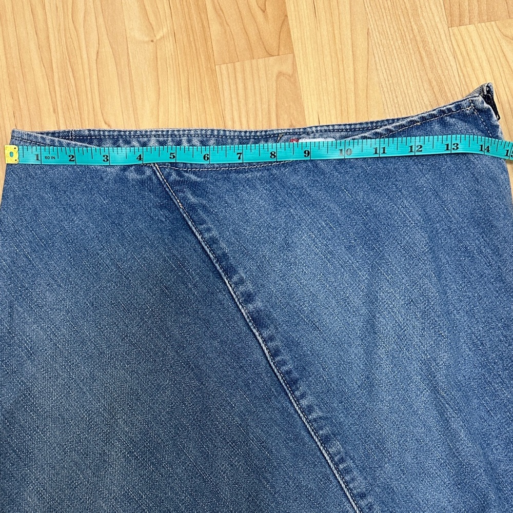 Levi’s Denim Blue Skirt - Picture 8 of 8